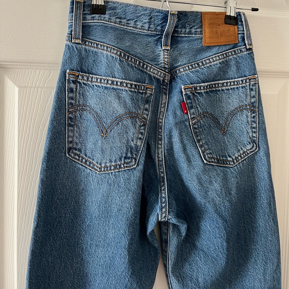 Levi’s RIBCAGE STRAIGHT ANKLE WOMEN'S JEANS - Picture 6 of 7